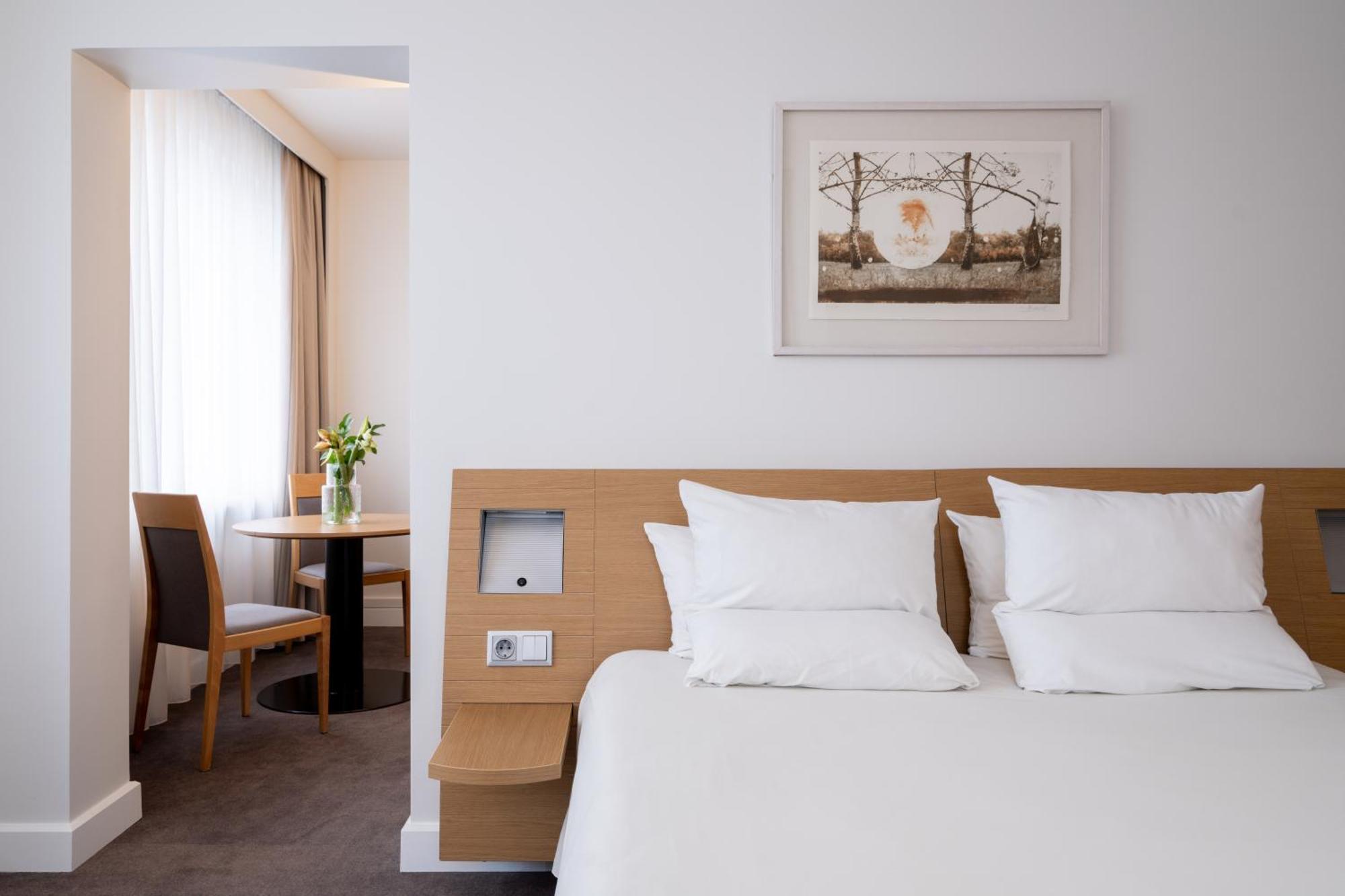 Novotel Centre Hotel